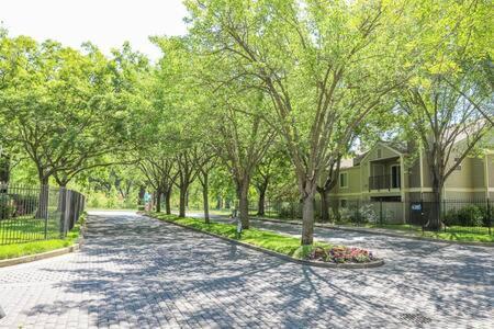Experience Sacramento With Tranquil Lakeside Views Luaran gambar