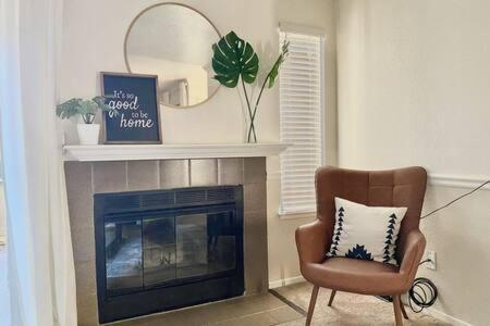 Experience Sacramento With Tranquil Lakeside Views Luaran gambar