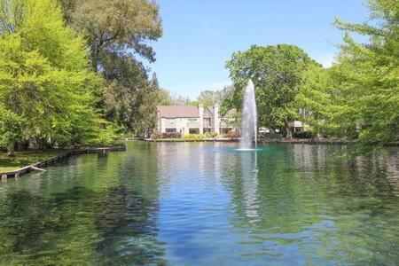 Experience Sacramento With Tranquil Lakeside Views Luaran gambar