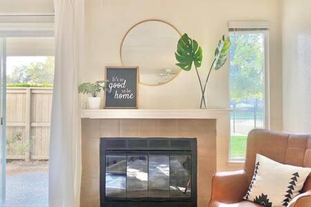 Experience Sacramento With Tranquil Lakeside Views Luaran gambar